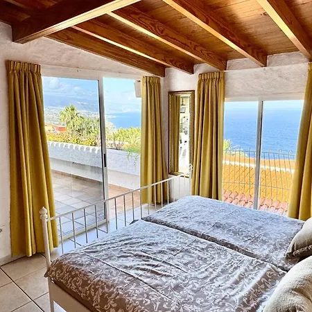 Residencial Rolando Apartment *