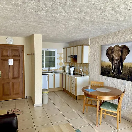 Residencial Rolando Apartment