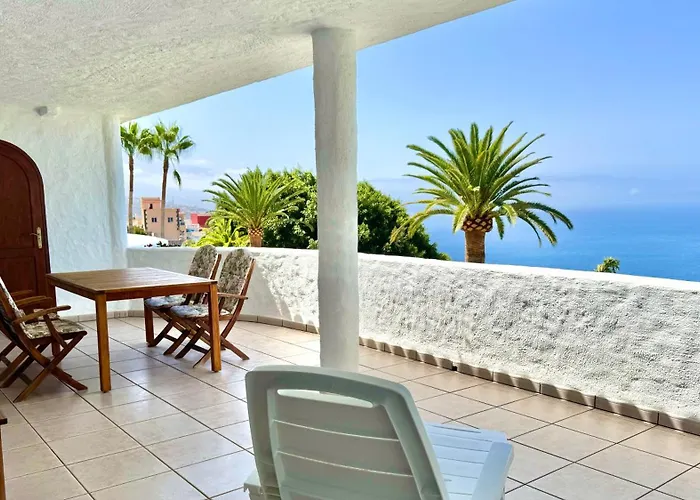 Apartment Residencial Rolando *